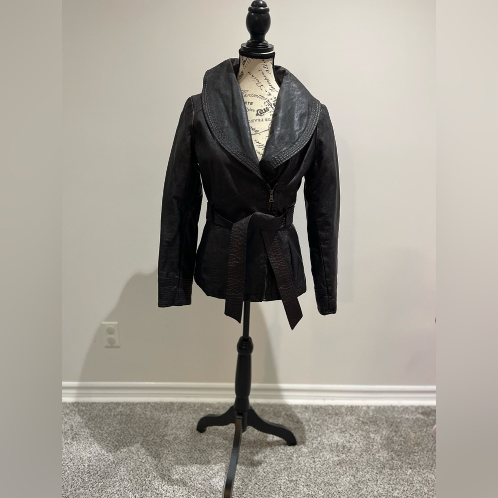 Guess dark brown leather jacket. Size Small